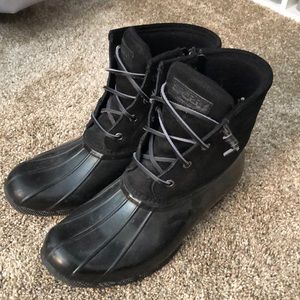 All black Sperry  Duck boots